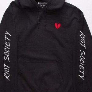 Riot society hoodie XL